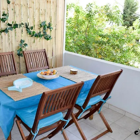 Apartment Manolia On The